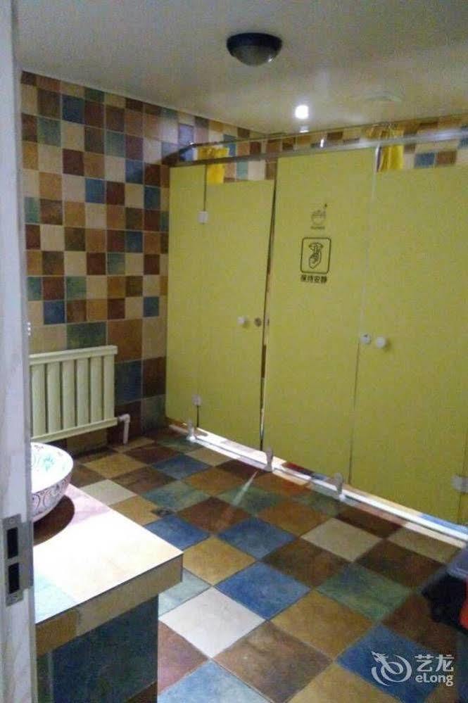 大連市 大連 バズ ライト イヤー ユースホステルホステル エクステリア 写真